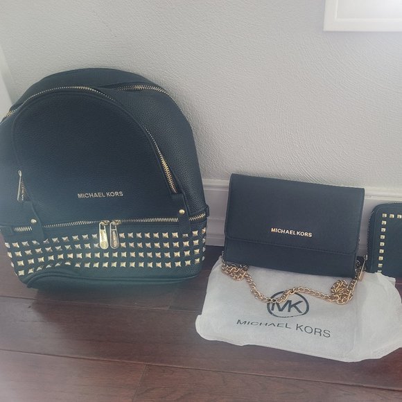 MICHAEL Michael Kors Handbags - Michael Kors 3 Piece Set